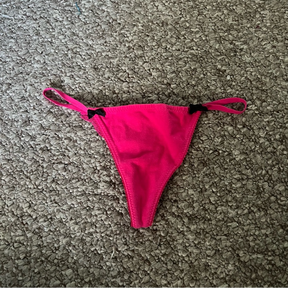 ✨NEW LISTING✨ Victoria's Secret - Fuchsia Lace G-String